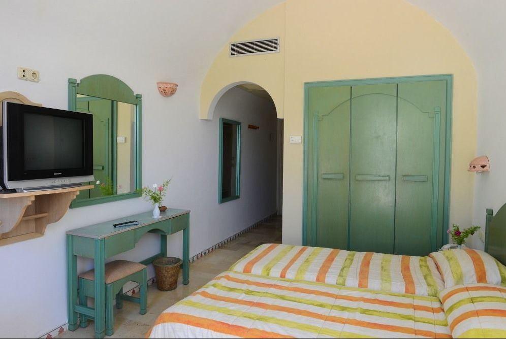 Meninx Hotel Triffa Exterior foto