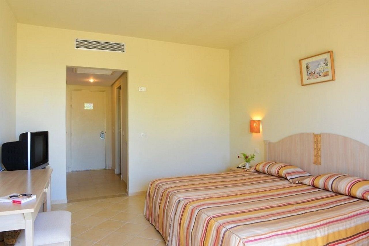 Meninx Hotel Triffa Exterior foto